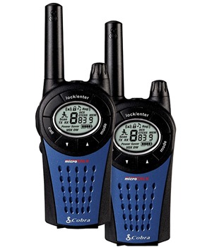 Náhled Vysílačka PMR Cobra MT 975 Value Pack (cena za pár), včetně baterií a stolní nabíječky, dosah až 12km
