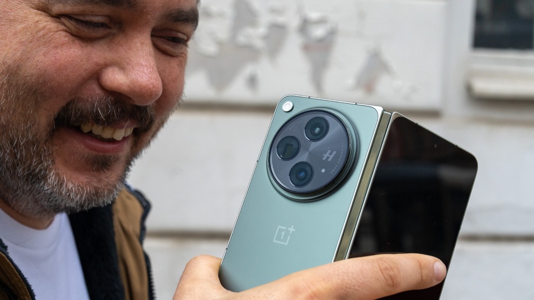 OnePlus Open Recenze: Ferrari mezi smartphony