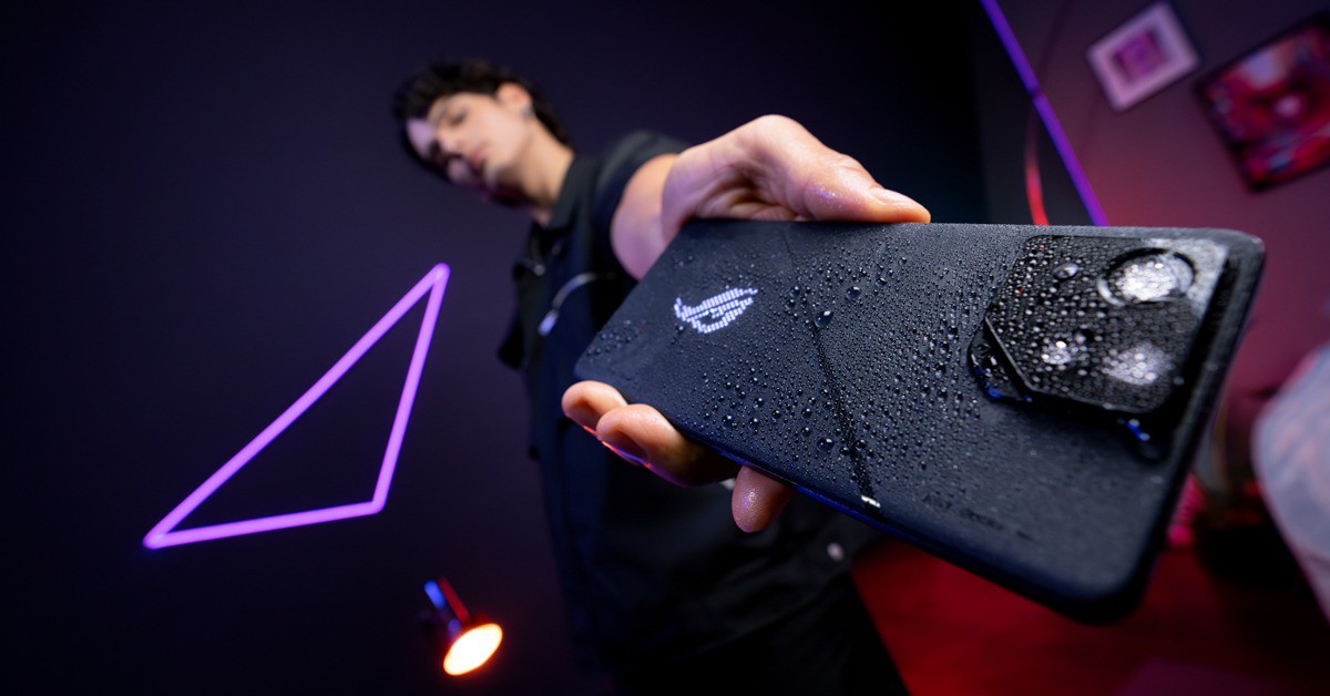 ASUS ROG Phone 8 Pro