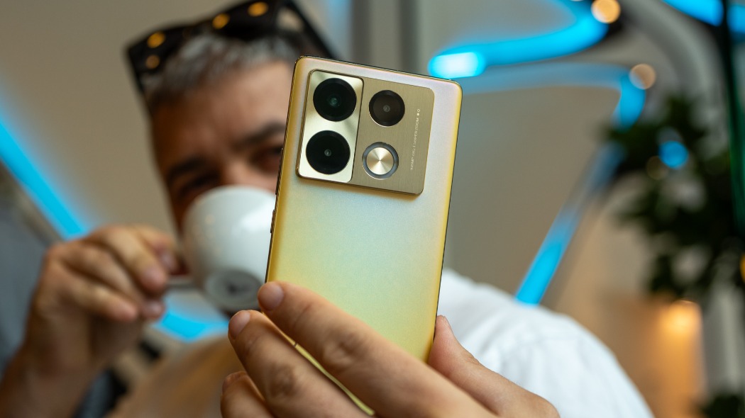 Řada Infinix Note 40 se představuje s hromadou příslušenství v balení