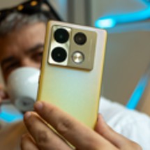 ada Infinix Note 40 se pedstavuje s hromadou psluenstv v balen