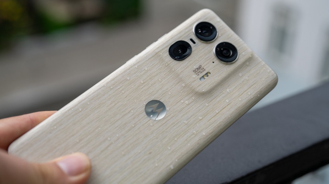 Motorola Edge 50 Ultra Recenze: Luxus nebo past na peníze?