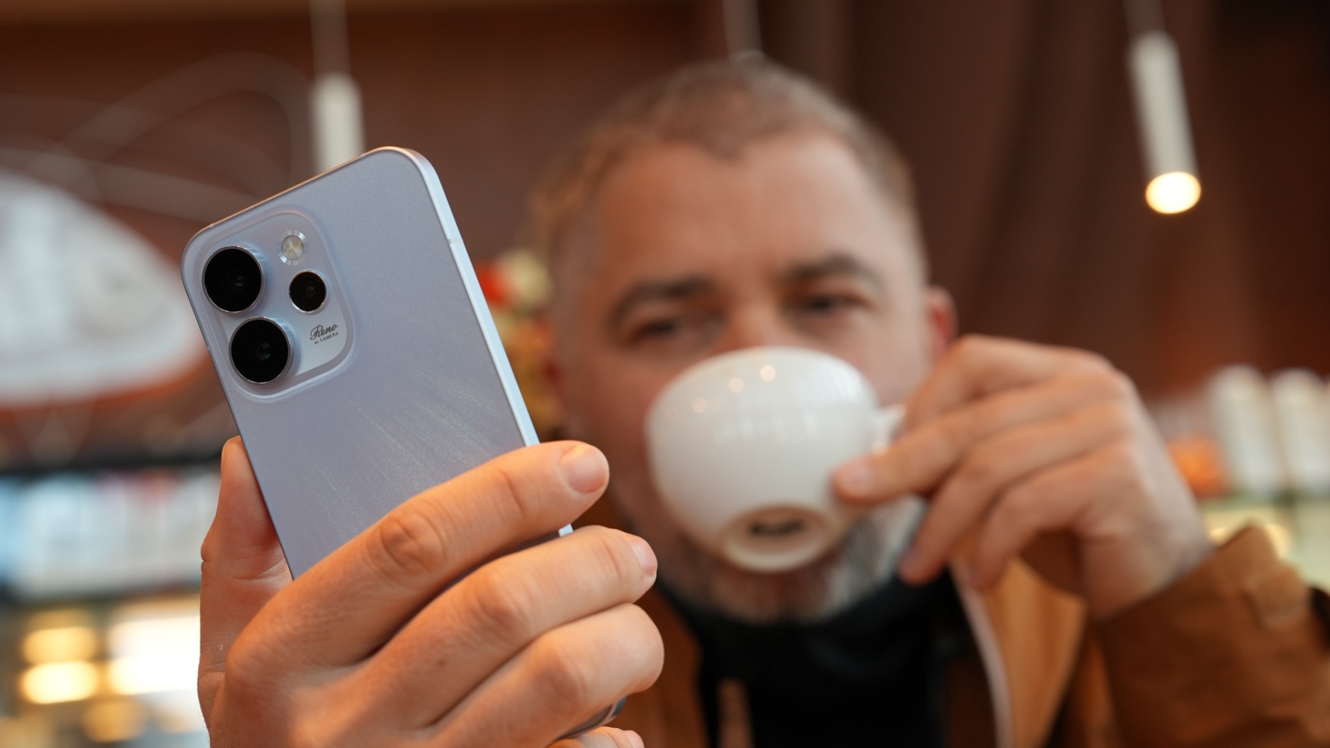 OPPO Reno15 Pro Recenze: Parádní kompakt za 15 tisíc!