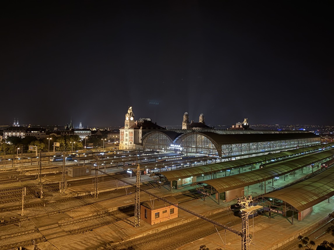 Fotogalerie Apple iPhone 16 Pro Max: Fotky z telefonu - fotografie č.73