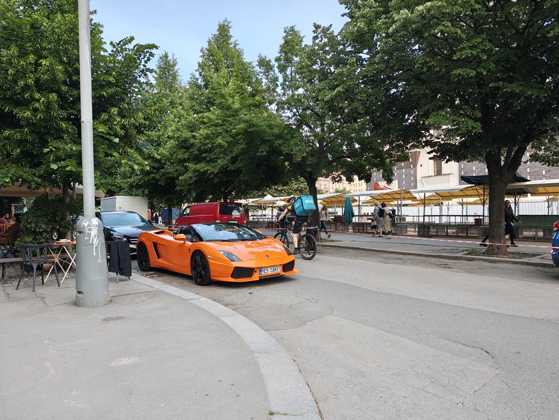 Fotogalerie Motorola Edge 50 Ultra: Fotky z telefonu - fotografie č.3