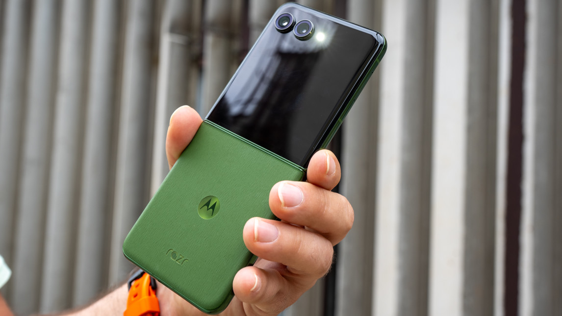 Fotogalerie Motorola Razr 50 Ultra: Naše fotografie - fotografie č.12