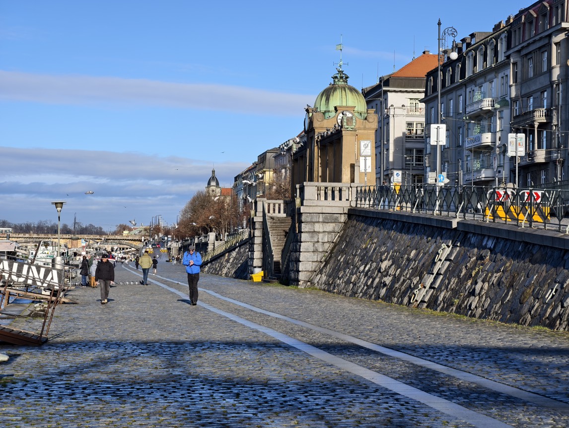 Fotogalerie vivo X200 Pro: Fotky z telefonu - fotografie č.136