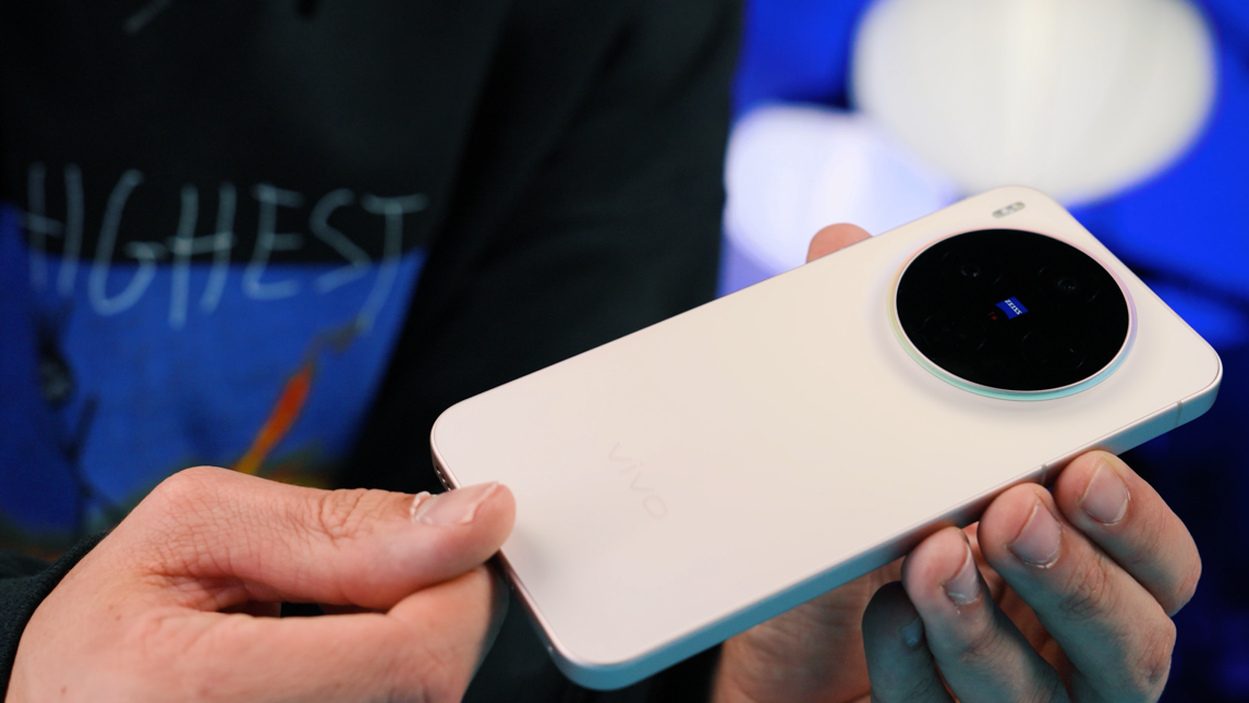 Fotogalerie vivo X300: Naše fotografie - fotografie č.13