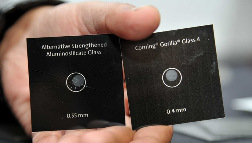 Corning Gorilla Glass vs Hlinitokřemičité sklo  