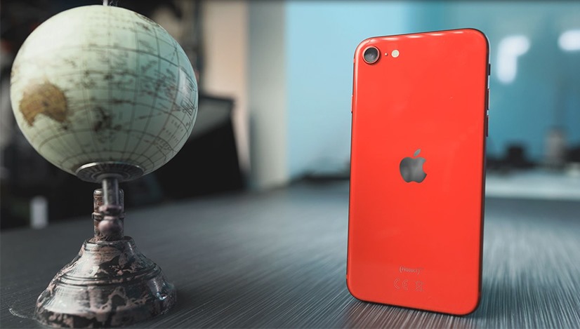 Recenze Apple iPhone SE 2020: Koupit nebo nekoupit?