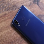 Recenze Samsung Galaxy M20: Zaujme prvotřídní displej