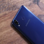 Recenze Samsung Galaxy M20: Zaujme prvotřídní displej