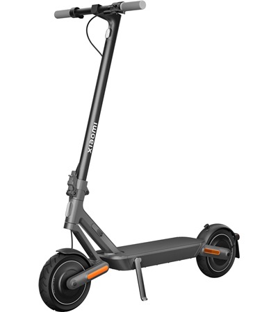 Xiaomi Electric Scooter 4 Ultra kolobka ed Xiaomi Portable Electric Air Compressor 2 ern ,Tech-Protect PC6X6 prodluovac kabel 2m 6x zsuvka, 3x USB-A 3x USB-C 