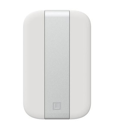 UAG U Lucent Power Kickstand powerbanka 20W 4000mAh s bezdrtovm nabjenm a podporou MagSafe bl Tech-Protect PC6X6 prodluovac kabel 2m 6x zsuvka, 3x USB-A 3x USB-C 