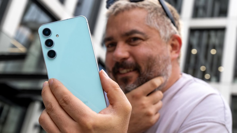 Samsung Galaxy S24 FE Recenze: Konkurence pro Xiaomi 14T Pro?