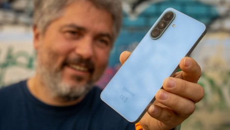 Samsung Galaxy A57 Recenze: Nejprodávanější průměr na trhu