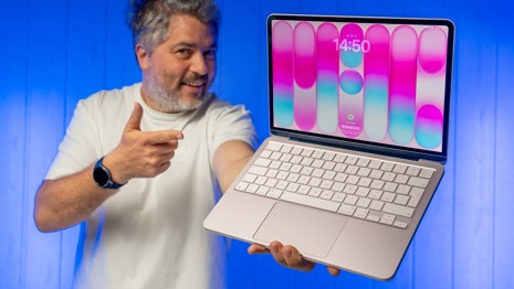 Apple MacBook Neo je trefa do černého!