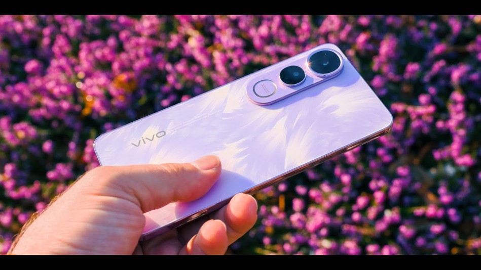 Vivo V50 Lite Recenze: Krásný, levný a s obrovskou výdrží!