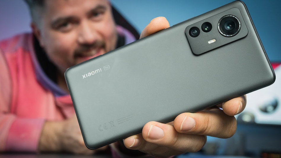 Xiaomi 12 Pro Recenze: Skvělý telefon s konkurencí nebezpečně blízko!