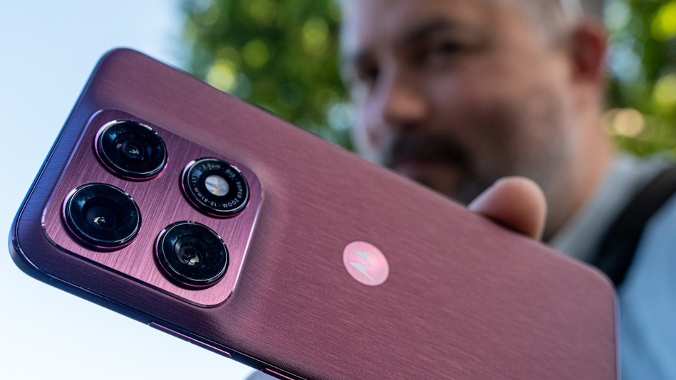 ?? Živě: Motorola Edge 70 Pro z Los Angeles