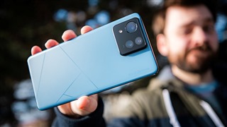 ASUS Zenfone 11 Ultra: Dvojče bez vlastní identity | Recenze