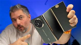 Huawei Mate XT Ultimate: Mobil za 100 000Kč?