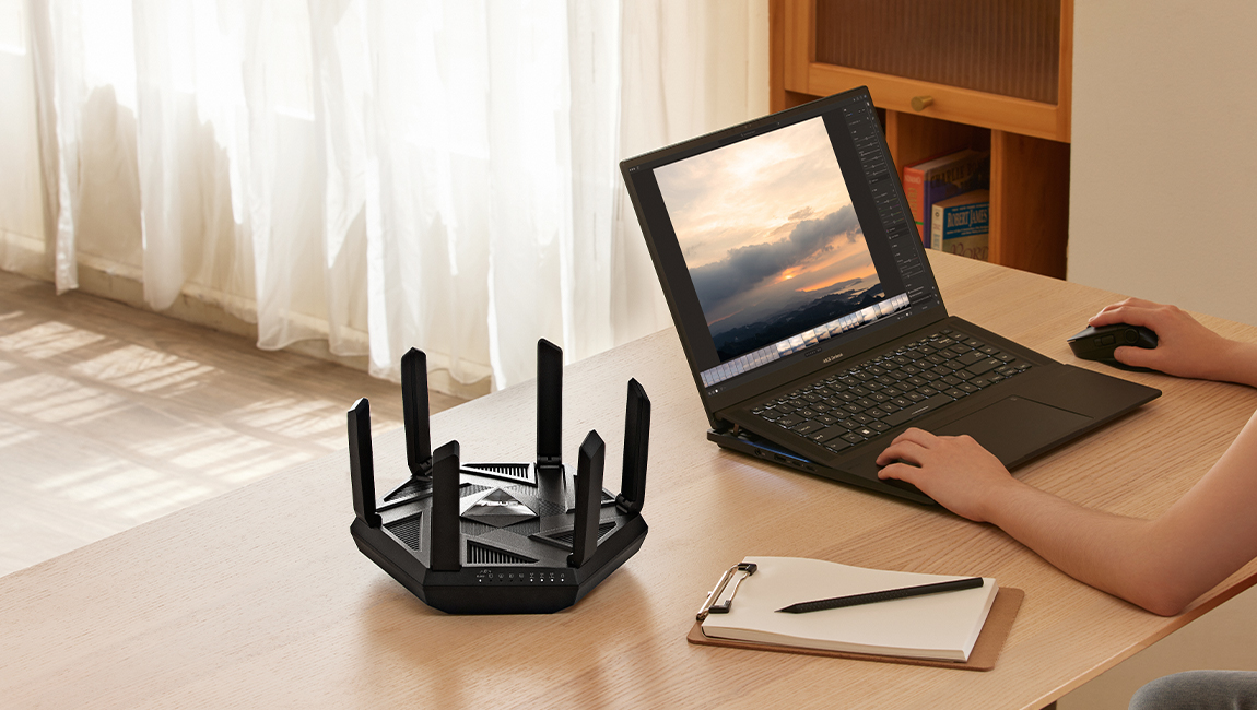 ASUS RT-AXE7800 router