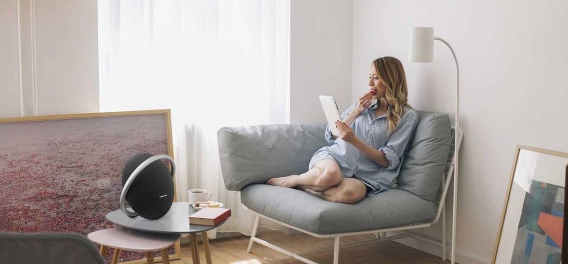 Harman/Kardon Onyx Studio 8