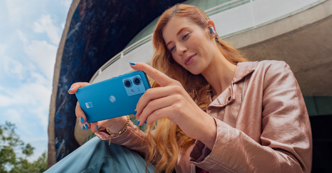 Motorola EDGE 40 Neo PANTONE Caneel Bay (Vegan Leather)