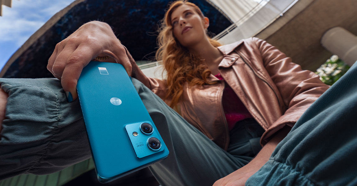 Motorola EDGE 40 Neo PANTONE Caneel Bay (Vegan Leather)