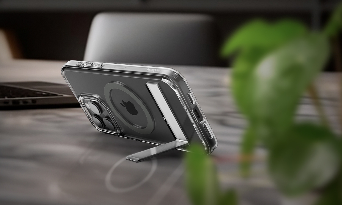 Spigen Ultra Hybrid iPhone 15 Pro Series