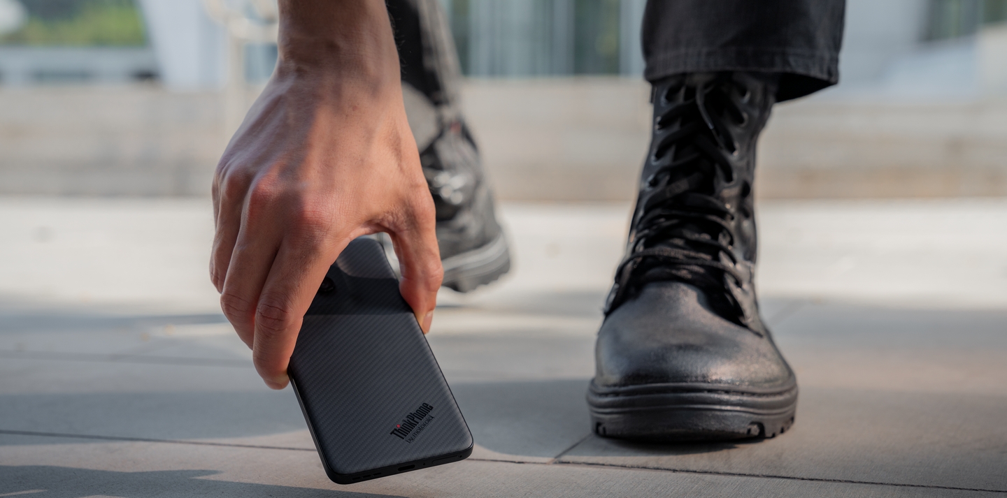 Motorola ThinkPhone 2025