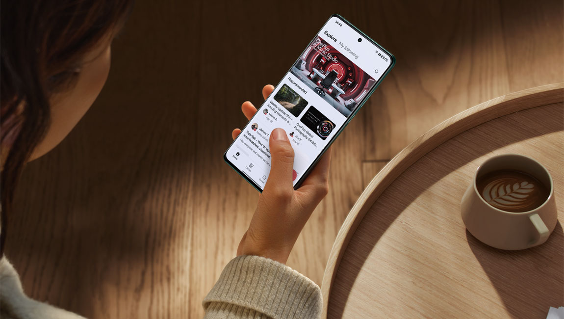 OnePlus 12 Flowy Emerald