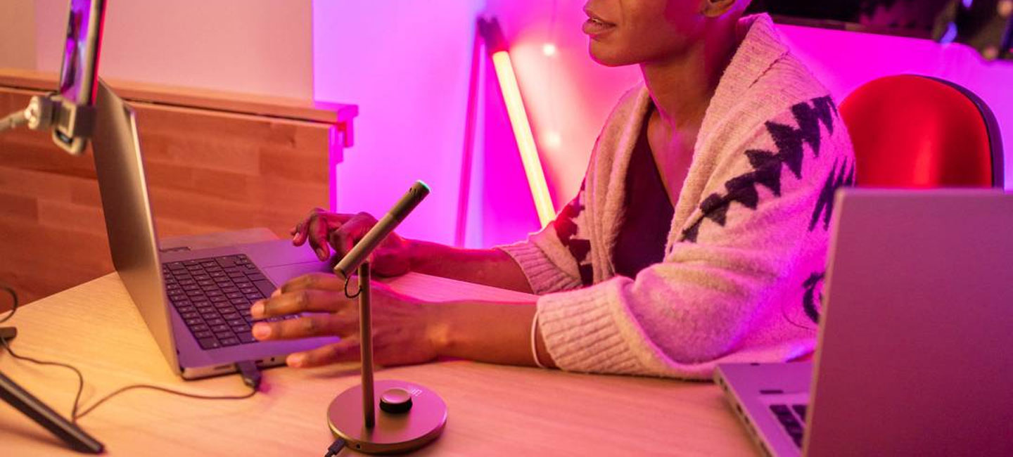 JBL Quantum Stream Talk