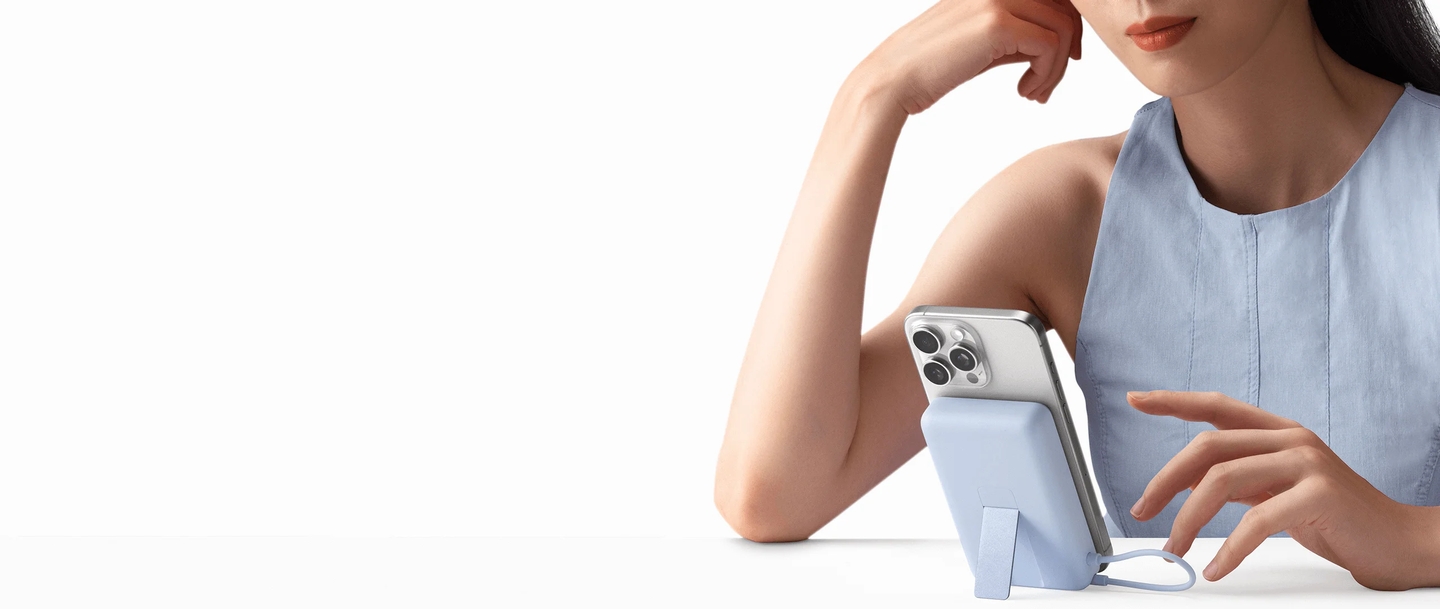 Xiaomi Magnetic Power Bank 10000 with Built-in Stand