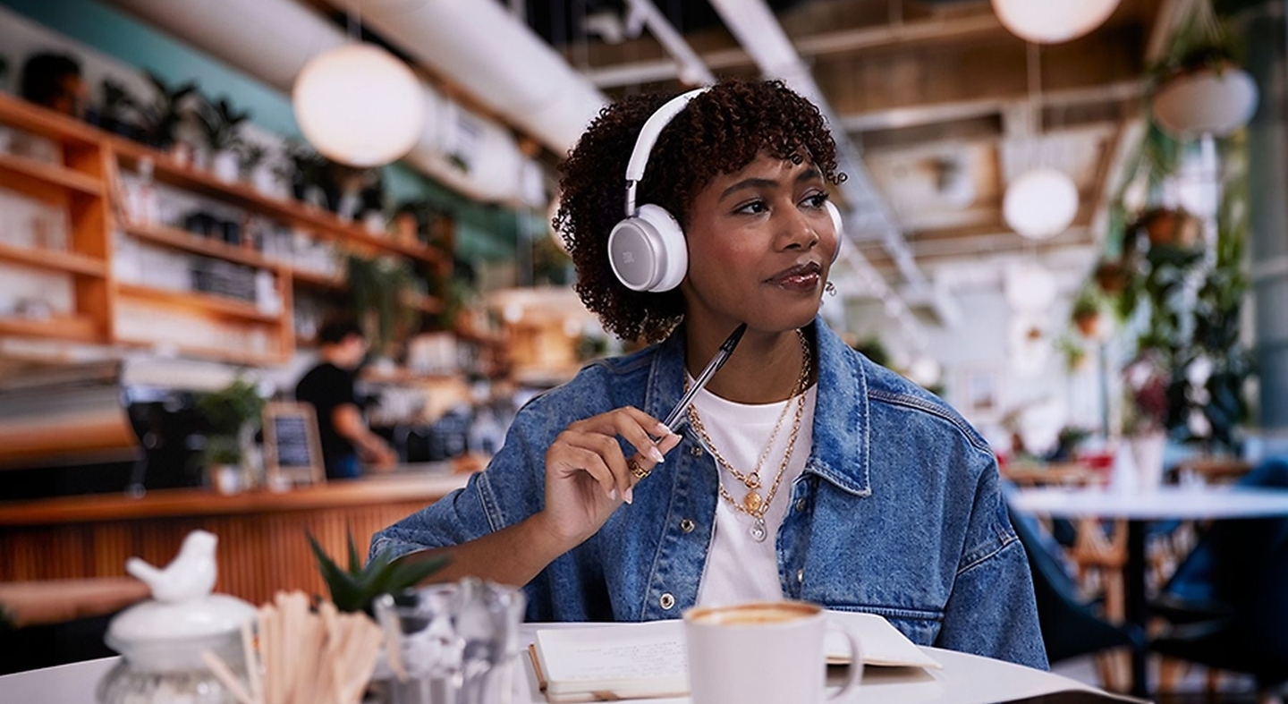 JBL Live 680NC
