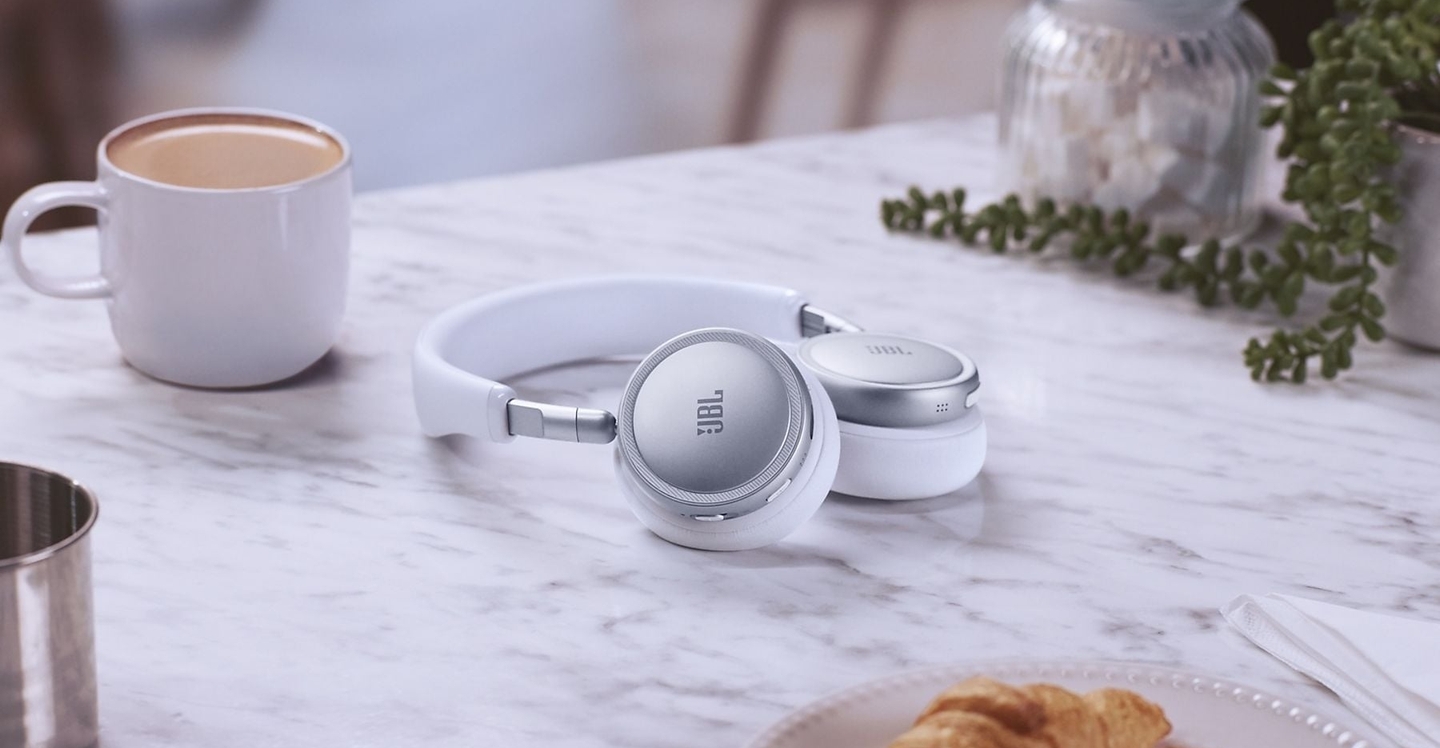 JBL Live 680NC