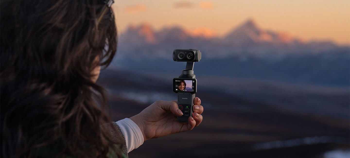 Insta360 Luna Ultra Standard Bundle Cosmic Black