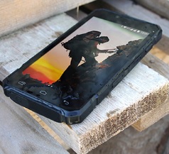 EVOLVEO StrongPhone Q8 LTE